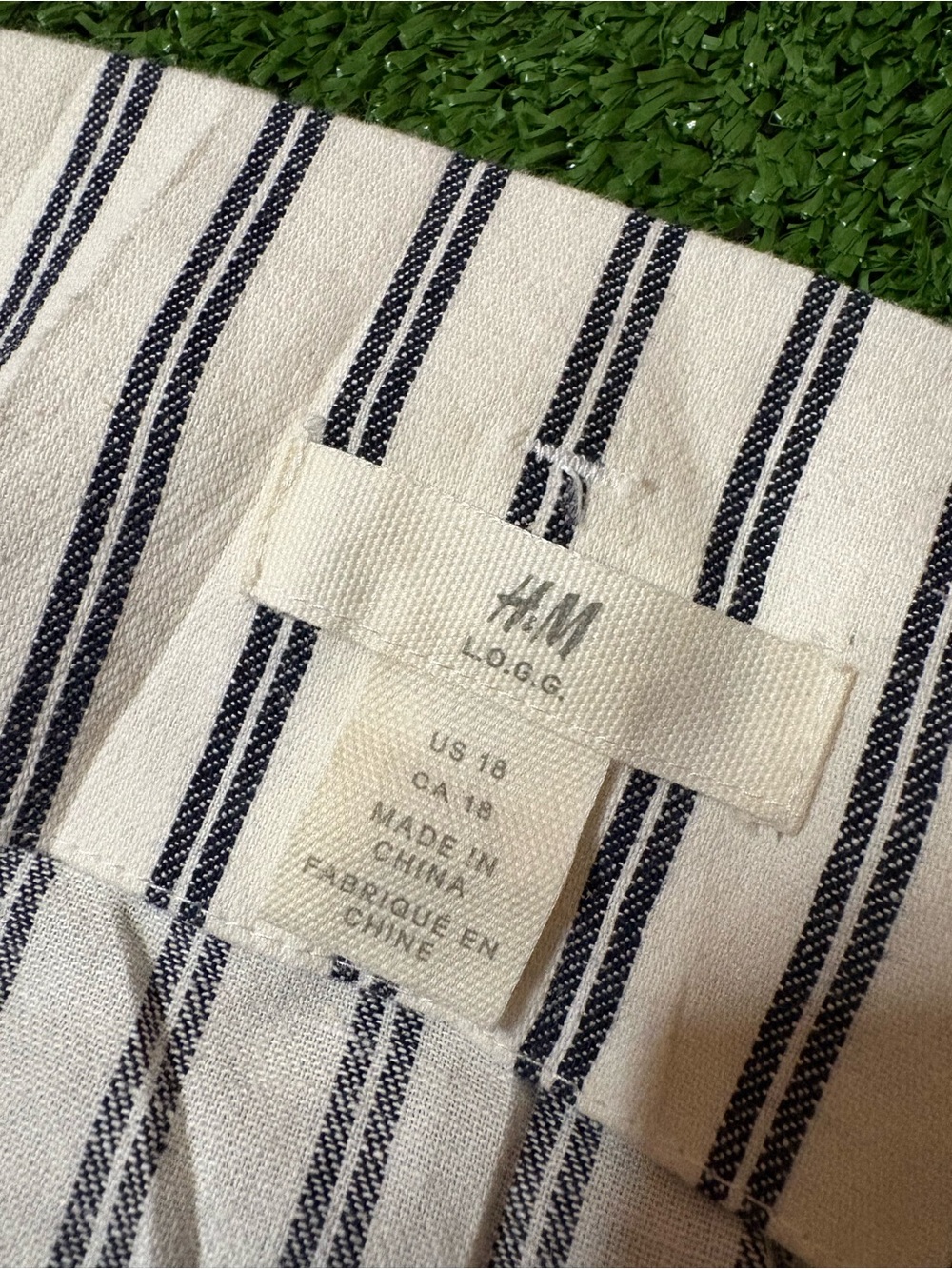 H&M White Mini Skirt with Navy Stripe & Button Front - Picture 3 of 6